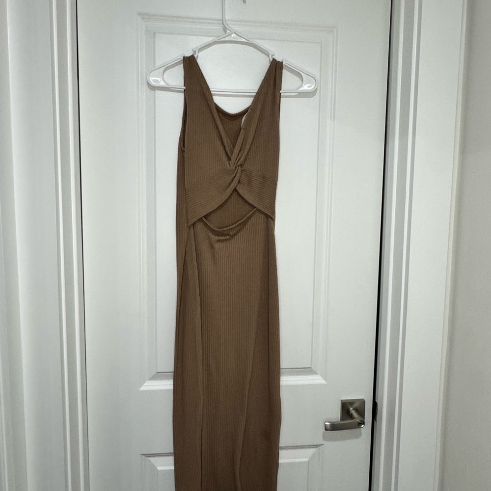 Elegant Brown Maxi Dress
